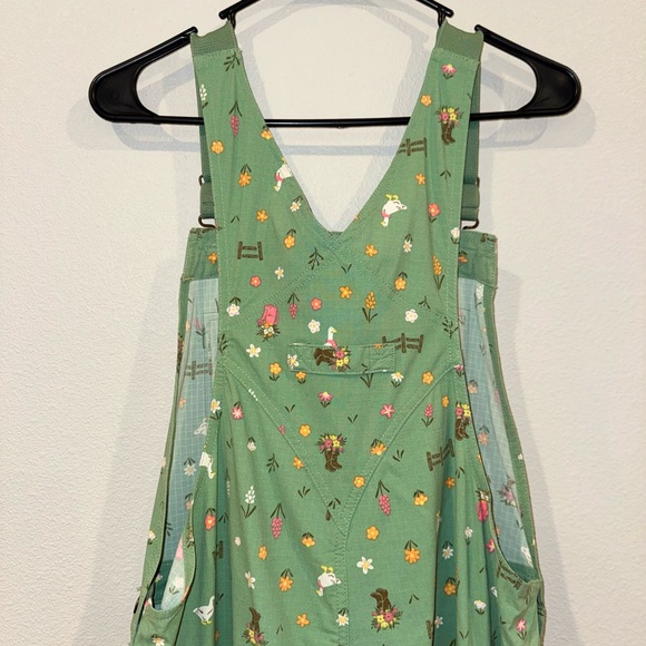Duluth Heirloom Gardening Bib Overalls Women’s L Garden Geese 35” Inseam - Picture 10 of 11